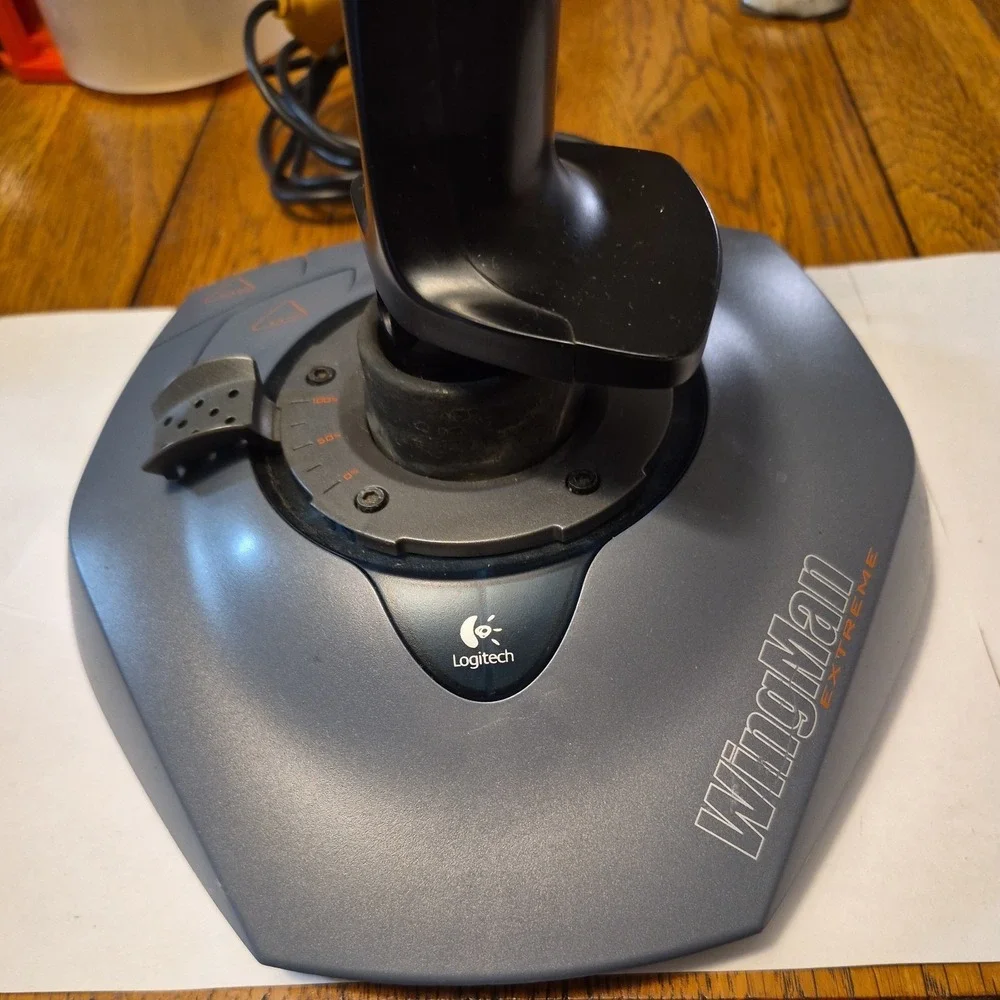 Logitech J-ZA10 Wingman Extreme Digital 3D Wired Joystick 4 PC Flight Untested